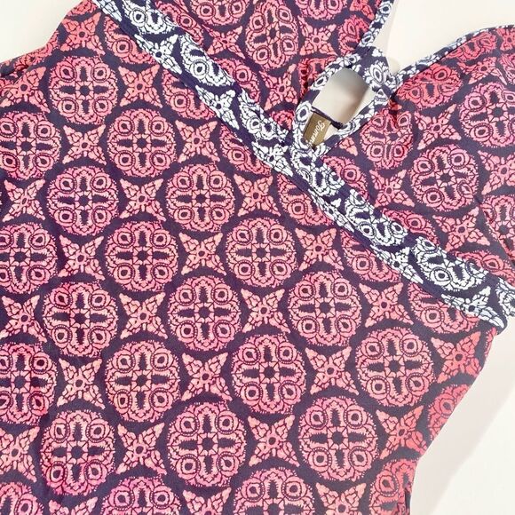 Tommy Bahama pattern lacy medallions one piece - Picture 4 of 13